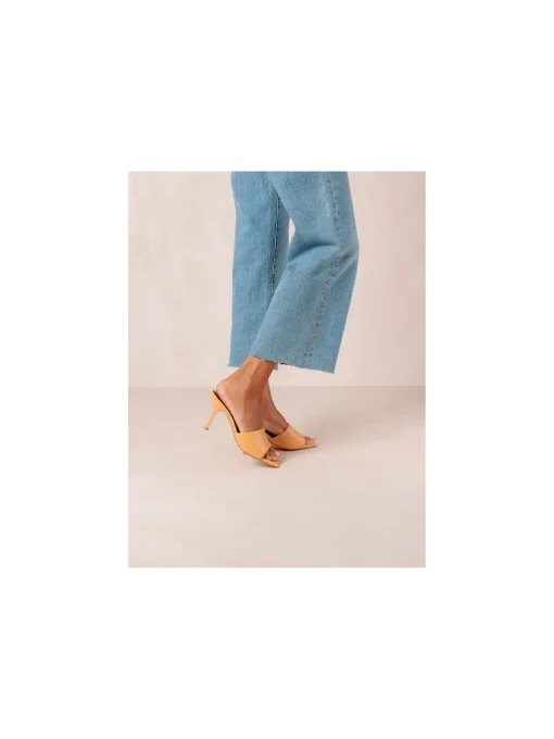 ALOHAS SANDAL PUFFY TANGY ORANGE