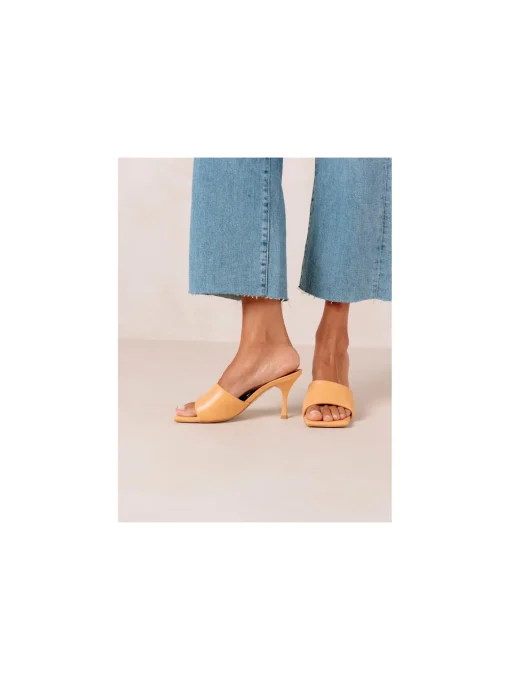 ALOHAS SANDAL PUFFY TANGY ORANGE