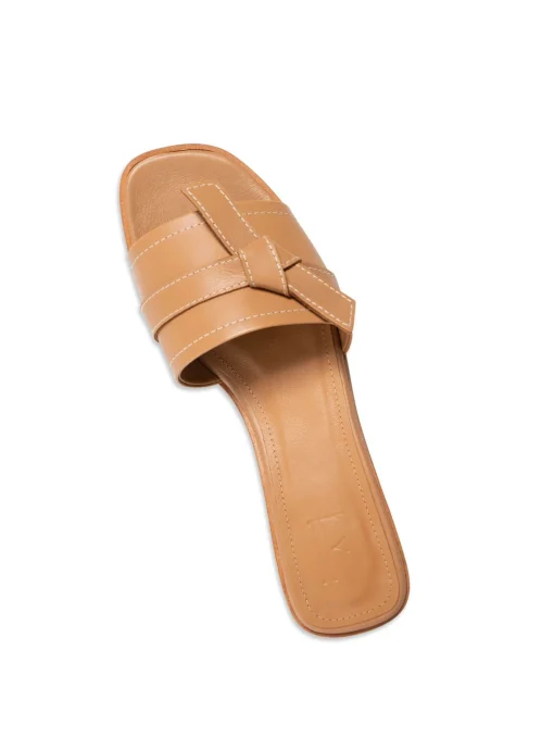 FLATTERED SANDAL MY COGNAC LEATHER
